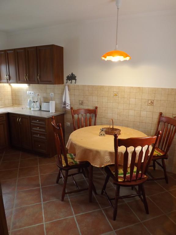 Nagybajcsi Körtefa Vendégház Habitación foto