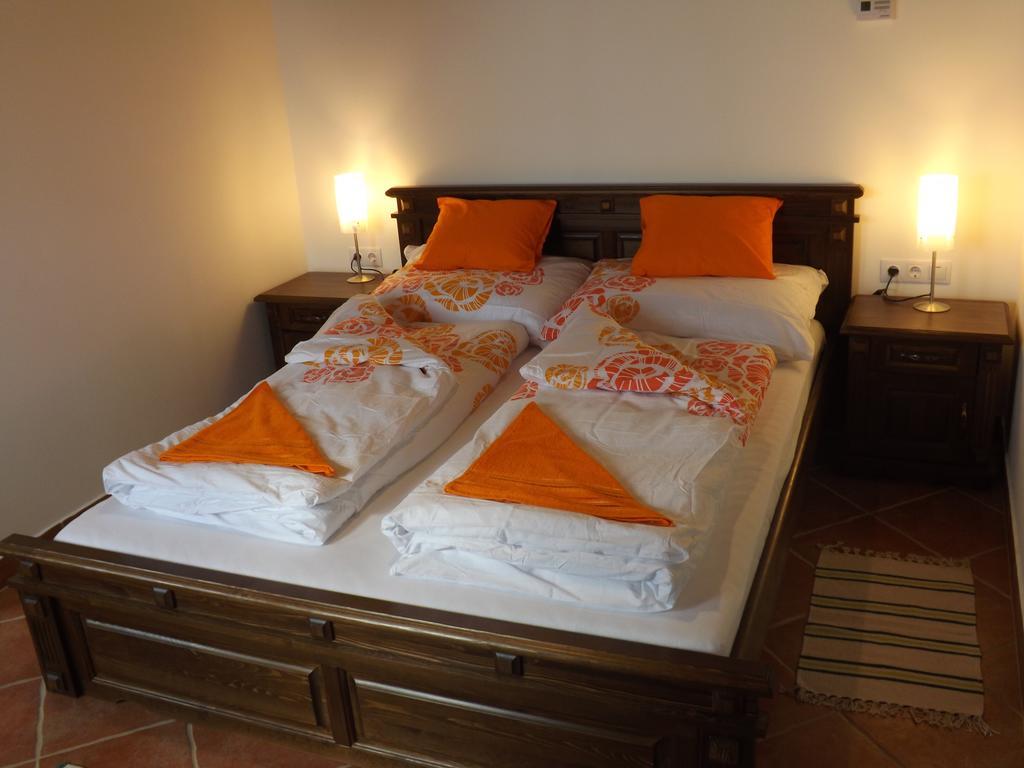 Nagybajcsi Körtefa Vendégház Habitación foto