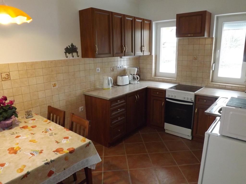 Nagybajcsi Körtefa Vendégház Habitación foto