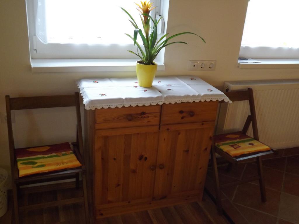 Nagybajcsi Körtefa Vendégház Habitación foto