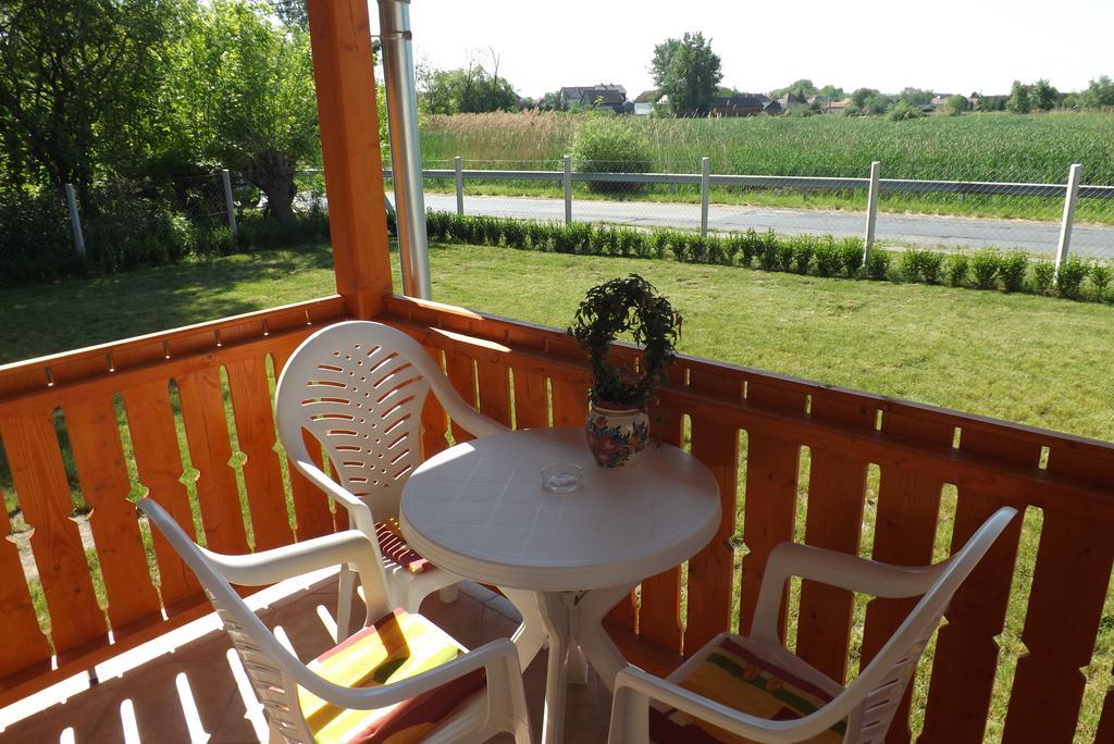 Nagybajcsi Körtefa Vendégház Exterior foto